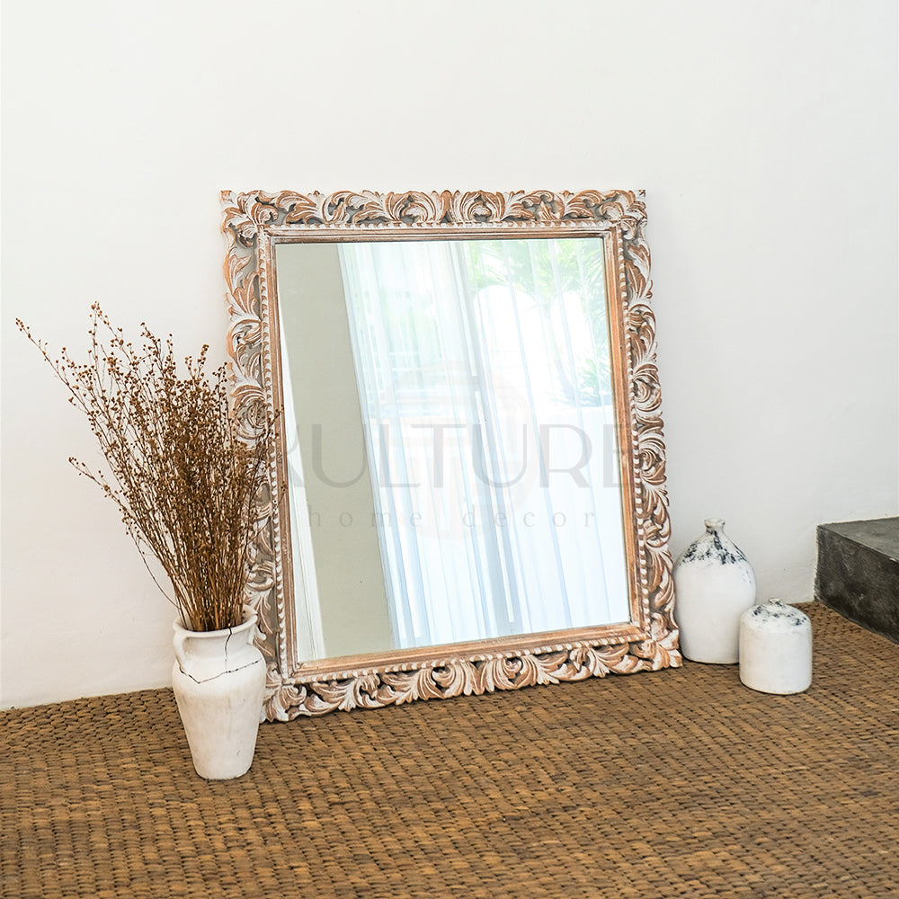 Hand Carved Mirror "Hening" - Antic Wash - 100 x 90 cm