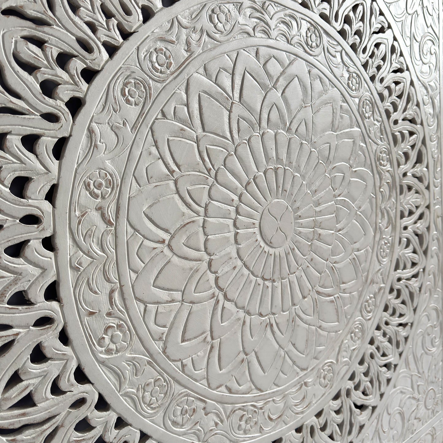 Decorative Panel "Hati" - 120 cm - White Wash