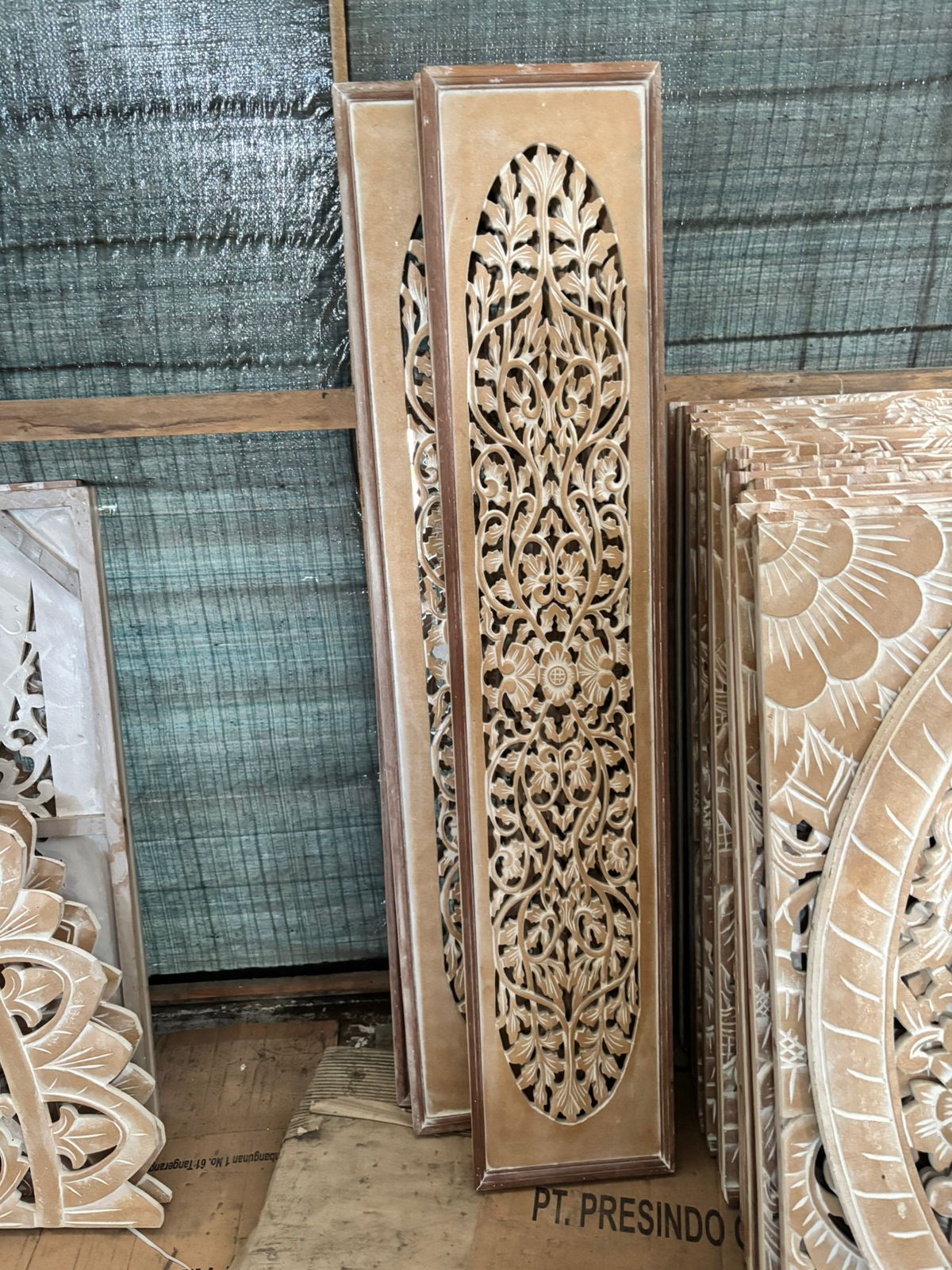 Custom Decorative Panel "Astungkara" - Antic Wash - 21 x 96 cm