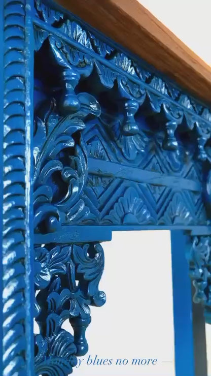 Wooden Carved Console Table "Bumi" - Blue & Natural